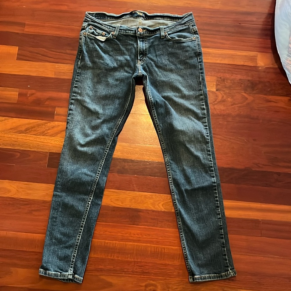 womens 13m Levi’s 524 too superlow stretchy blue jeans (actually 32x30)